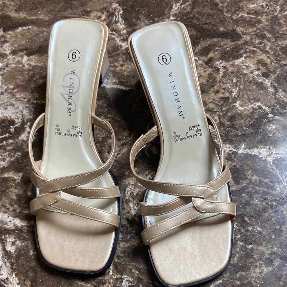 Women's Tan Strappy Sandals sz 6 Windham vegan